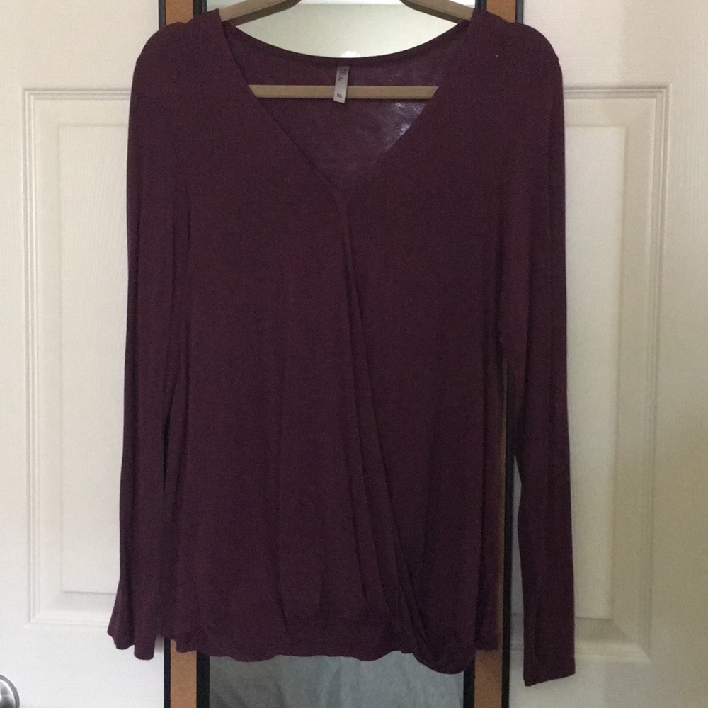 Long sleeve tee